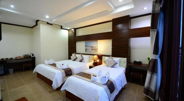 Трёхместный номер Standard с красивым видом из окна Vientiane Luxury Hotel