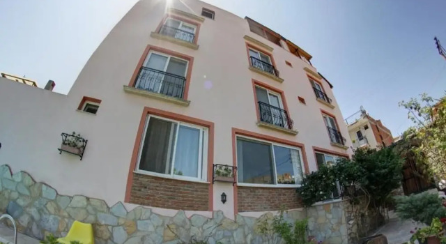 Nazar Hotel, Забронировать Отель Сельчук Измир, рядом с Музей Эфеса