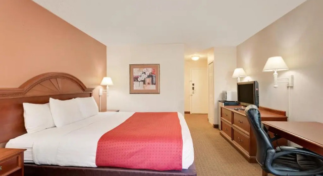 Standard Zimmer Ramada by Wyndham Provo