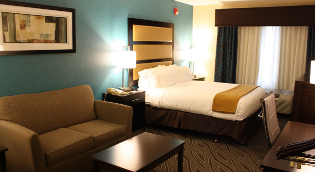 Holiday Inn Express Ludlow by IHG, Book Hotel Ludlow Okemo Mountain