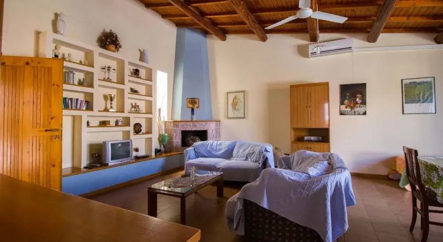 Delfino1 CaseSicule, Nice Apartment with Terrace, Sand Beach at 70 mt, Wi-Fi