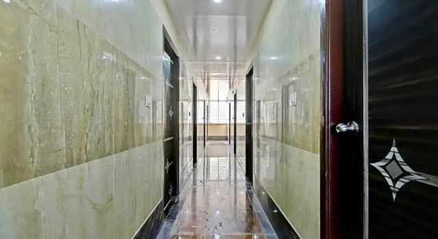 OYO Flagship Varcity Pearl Near Nexus Mall Koramangala