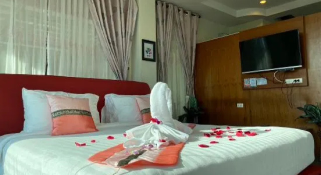 Люкс Chaophayathara Riverside Hotel