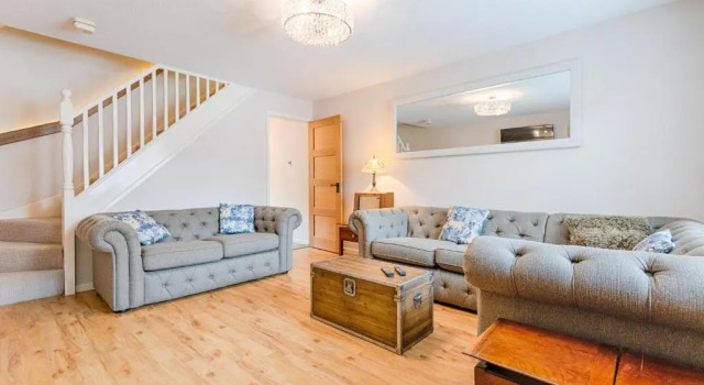 Cosy 2 bed - with relaxing garden!