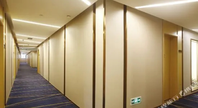 Ibis Styles Hotel (Chengdu Chunxi Road Pedestrian Street), Boek Hotel Hotels in Chengdu met parkeren, Parkeren