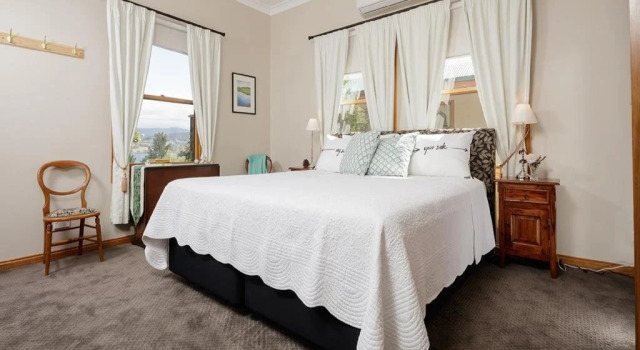 Ambience on Huon Bed and Breakfast, Rezervați Hotel Port Huon Huon Valley