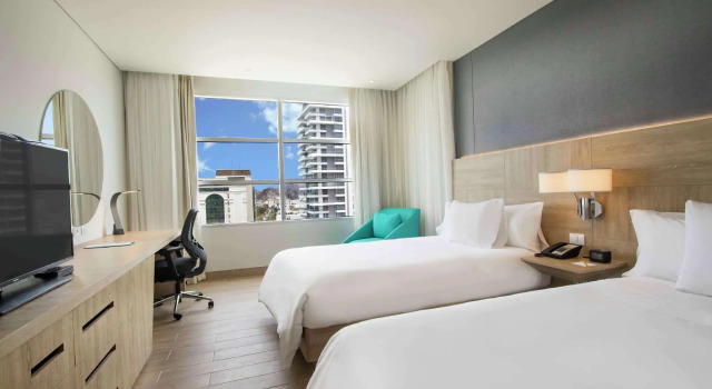 Четырёхместный номер Standard с видом на океан Hilton Garden Inn Santa Marta