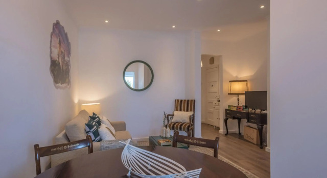 Sintra Wine Apartment, Забронировать Апартаменты/квартира Синтра Sintra-Cascais Natural Park, рядом с Церковь Сан-Мартиньйо