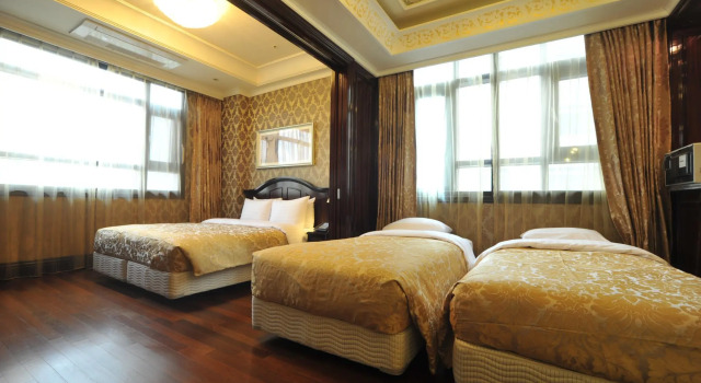Четырёхместный номер Standard Hotel ArtnouveauSeocho