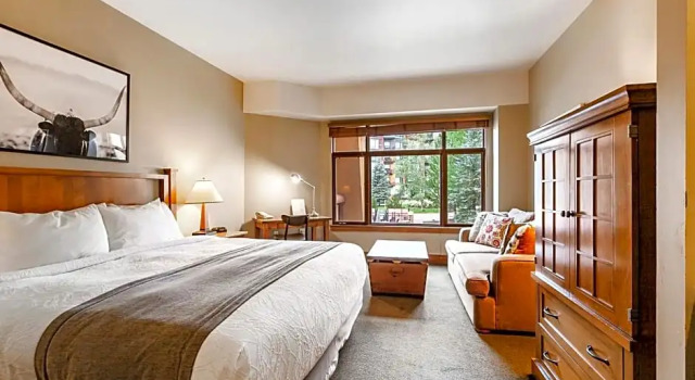 Одноместный номер Standard Unequalled Ski in Out, Next to Gondola, Sundial hotel room, Pool, Hot tub, Condo Nast Winner C316A