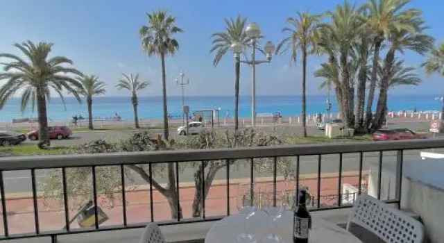 Maison Bianchi - 43 Promenade des Anglais, Забронировать Отель Ницца Приморские Альпы, рядом с Музей Массена
