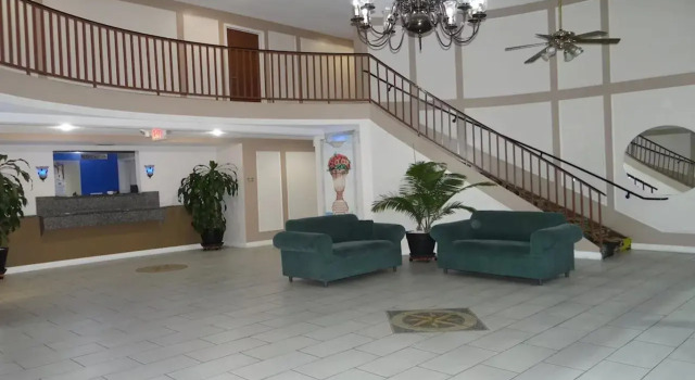 Regency Inn & Suites Houston East I 10, Book Mini-hotel Houston Houston