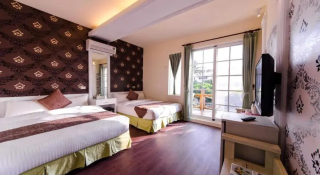 Четырёхместный номер Standard с балконом Da Wan Hostel