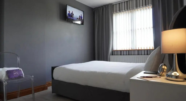 Vip@themeadows, Boek Pension Craigavon Northern Ireland