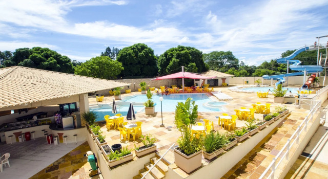 Villas diRoma com um dia no Acqua Park, Splash e Slide, Забронировать Апарт-отель Калдас-Новас Гояс