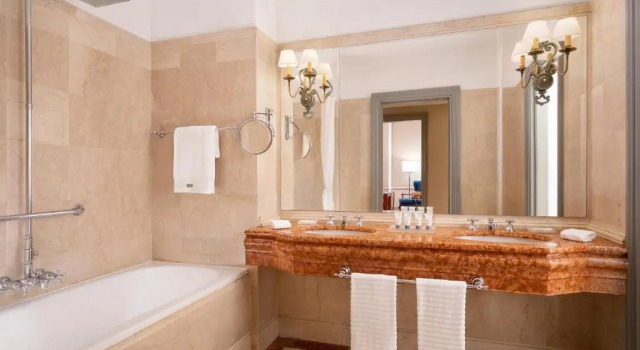 Двухместный Guest номер Deluxe The Excelsior, a Luxury Collection Hotel, Florence