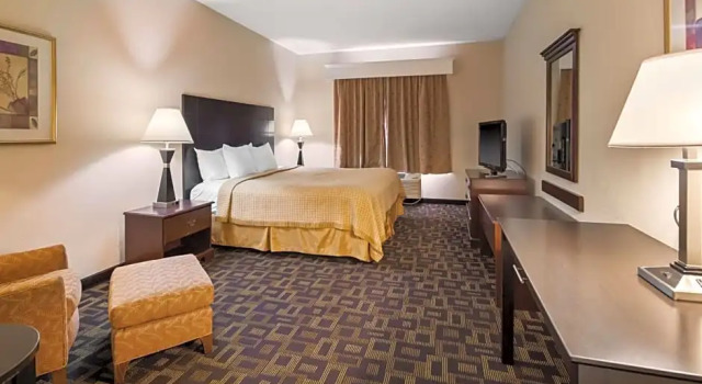 Одноместный люкс Best Western Carowinds