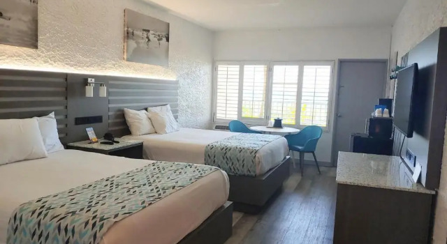 Четырёхместный номер Standard с видом на залив Casa Loma Panama City Beach - Beachfront