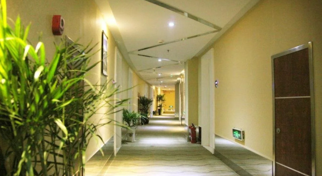 Super 8 Hotel Xinghua Ba Zi Qiao, Book Hotel Hotels in Xinghua with Parking, Parking