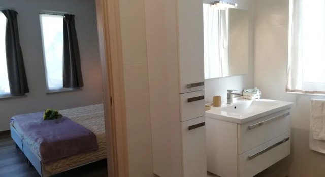 Двухместный номер Deluxe с видом на бассейн B&B Villa Pelèr