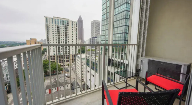 Midtown Atlanta 1BR Skyline Balcony Corner Condo by Piedmont Park Luxe Pad, Book Hotel Clarkston Georgia