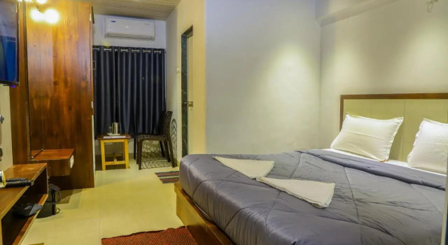 Hotel Pushkaraj