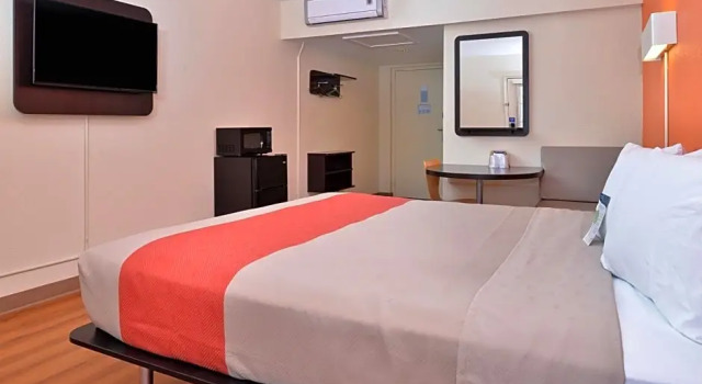 Номер Standard Days Inn by Wyndham Brawley