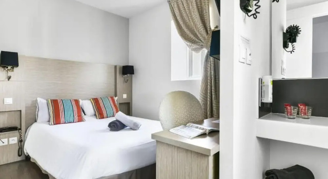 Одноместный номер Standard Logis Hôtel & Restaurant La Villa Bleue