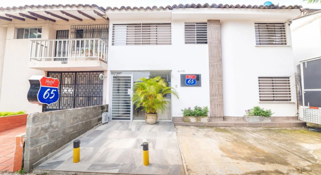 Hotel Ruta 65
