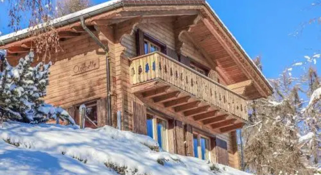 Chalet Clochette, Prenota Chalet Hotel a Canton Vallese con parcheggio, Parcheggio