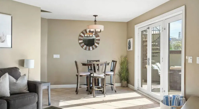 Beachfront+private Beach Access, Pool+hot Tub, Oceanview Sail Bay by Avantstay