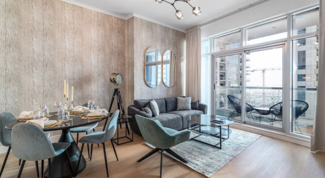 Апартаменты Deluxe с балконом Nasma Holiday Homes - The Torch Tower 1