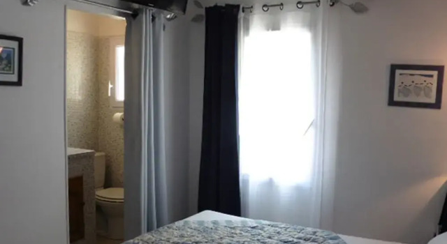 Коттедж Classic с 2 комнатами Holiday cottage with private terrace, Bellegarde