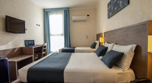 Трёхместный номер Smart Hotel Roma Sud