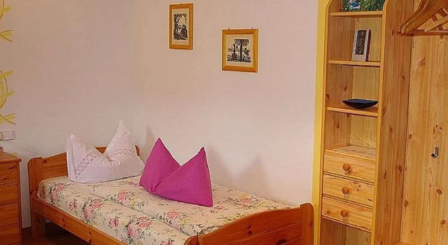 Gasthaus & Pension Am Rennsteig, Prenota Affittacamere Affittacamere a Rennsteig, Affittacamere