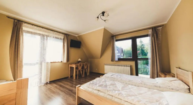 Pokoje i Apartamenty Nad Potokiem, Boek Appartement Hotels in Klein-Polen met parkeren, Parkeren