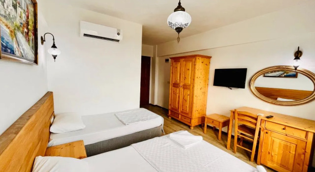 Sukha Inn Otel & Beach