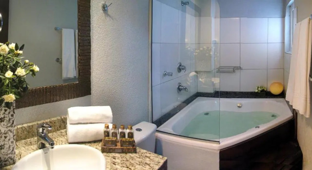 Люкс SKY CENTRO HOTEL & SPA - Hotel no centro de Gramado - RS