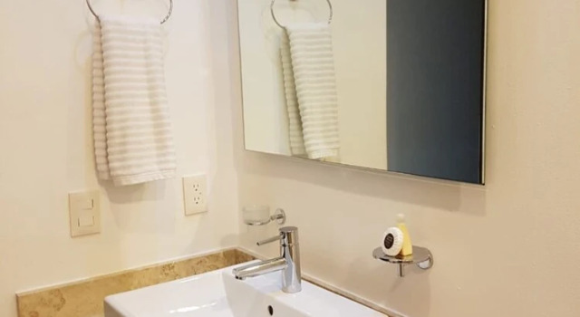 Номер Comfort Radiant 2BR PH in private location by Happy Address