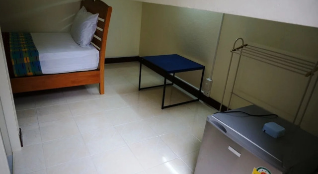 Одноместный номер Standard с балконом Baan Taweesuk Guest House