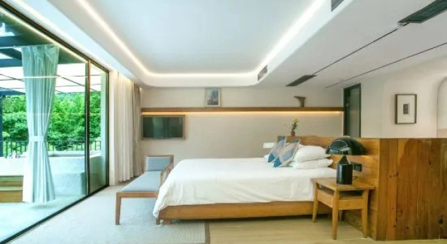 Двухместный люкс с видом на горы Kaichen Puju Hot Spring Village Resort Hotel