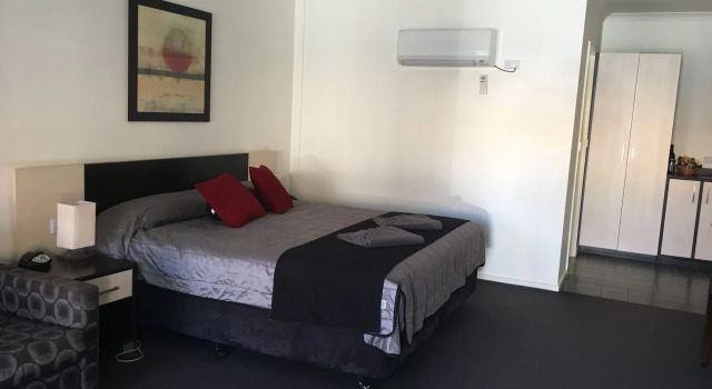 Horsham Mid City Court Motel, Book Motel Hotels in Grampians with Parking, Parking