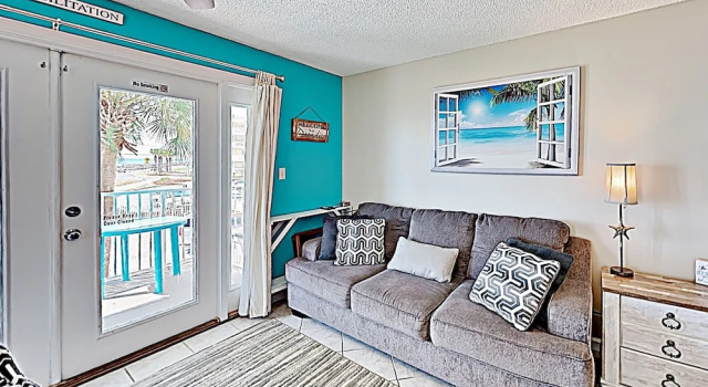 Steps To Beach! Chic Gulf-view Corner Unit W/ Pool 1 Bedroom Condo, Varaa Huoneisto Miramar Beach Emerald Coast