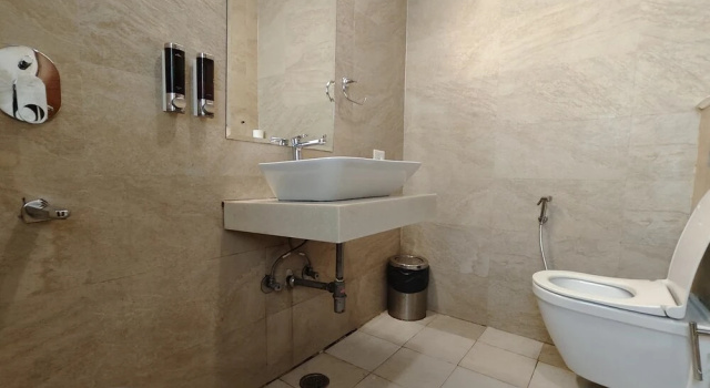 Номер Deluxe Aadat Hotel Subhash Chowk Gurgaon
