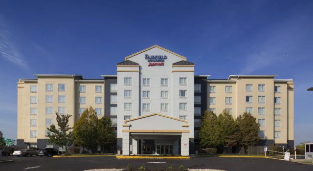 Двухместный люкс SpringHill Suites by Marriott Newark International Airport