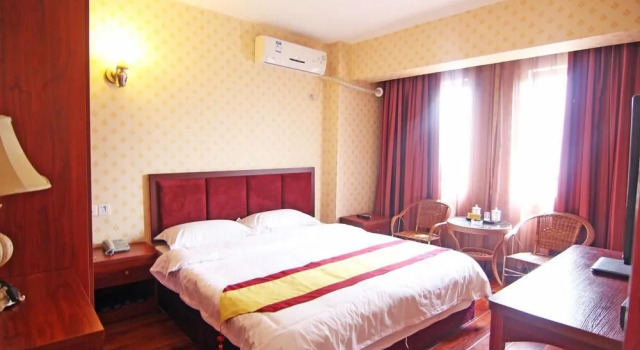 Jienasi Business Hotel, Book Hotel Hoteller i Beibei med parkering, Parkering