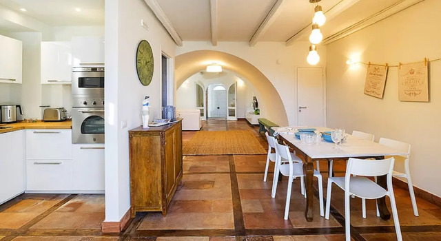 Коттедж Luxurious Holiday Home in Acireale with Hot Tub