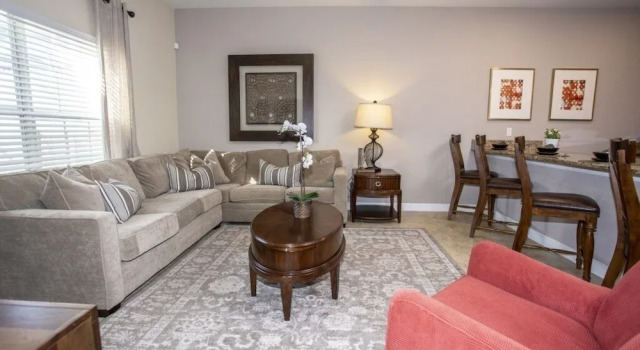 4873ct - Storey Lake 4 Bedroom Townhouse, Varaa Lomakoti Hotellit Kissimmee pysäköinnillä, Pysäköinti