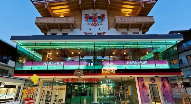 Harakiri Partyhouse, Забронировать Отель Отели Майрхофен с парковкой, Парковка