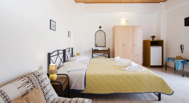 Apollon Rooms, Prenota Hotel Pollonia Milo